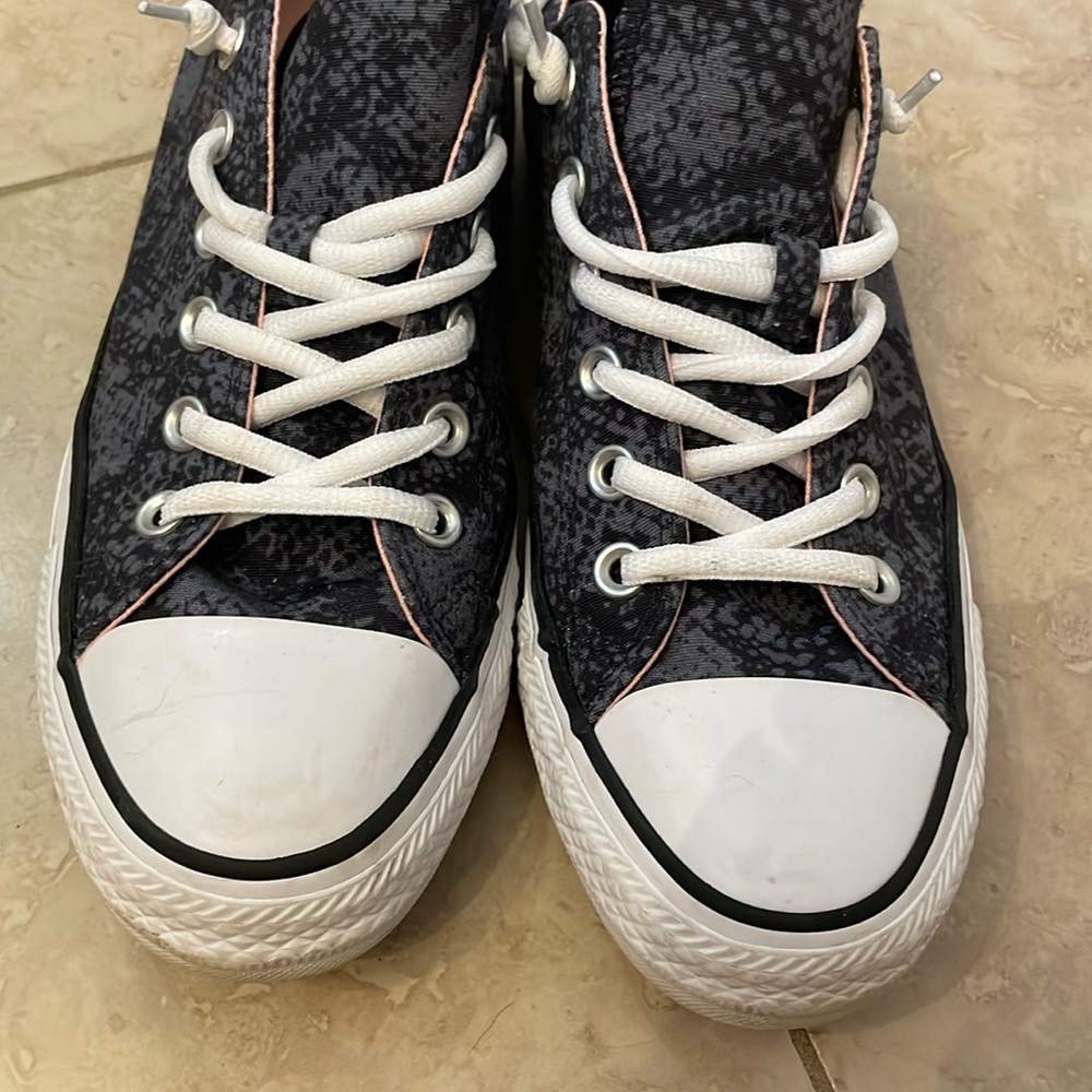 Converse low rise sneakers